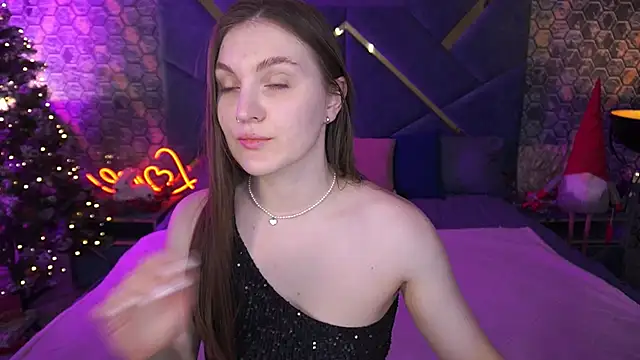 EmmyCharmm online show from 12/23/25, 06:55