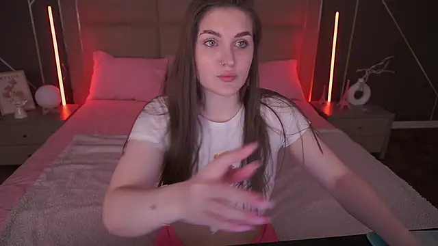 EmmyCharmm online show from 03/24/26, 06:29