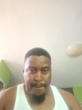 Snapshot of TP20 chatting on 04/08/26, 09:04 TP20 online show from 04/08/26, 09:04