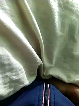 Niladri1410 online show from 12/25/24, 04:00