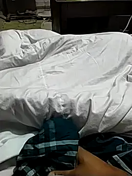 Niladri1410 online show from 01/25/25, 04:57