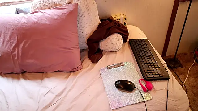 xxpixeyxx online show from 11/09/25, 03:10