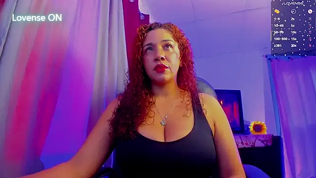 Snapshot of ana_sweet2 chatting on 06/05/26, 10:15 ana sweet2 online show from 06/05/26, 10:15