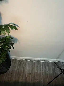 demonslayerr999 online show from 03/21/25, 06:05