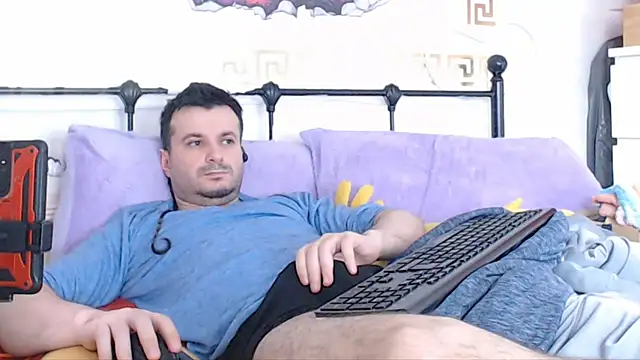 Snapshot of erotico69xxx chatting on 01/10/25, 11:11 erotico69xxx online show from 01/10/25, 11:11