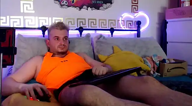 Snapshot of erotico69xxx chatting on 02/22/25, 01:44 erotico69xxx online show from 02/22/25, 01:44