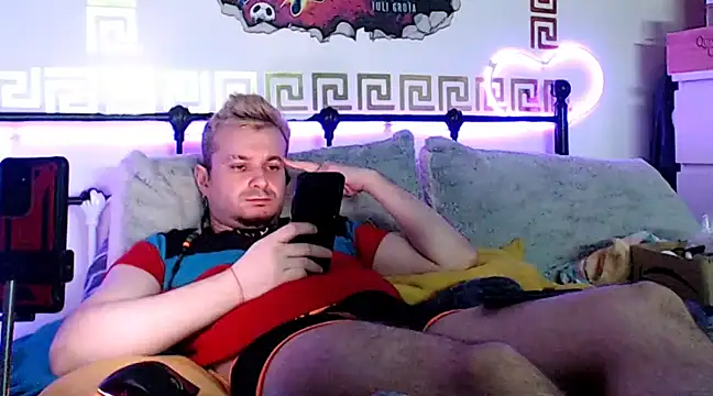 Snapshot of erotico69xxx chatting on 03/08/25, 01:17 erotico69xxx online show from 03/08/25, 01:17