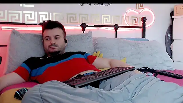 Snapshot of erotico69xxx chatting on 09/15/25, 10:26 erotico69xxx online show from 09/15/25, 10:26