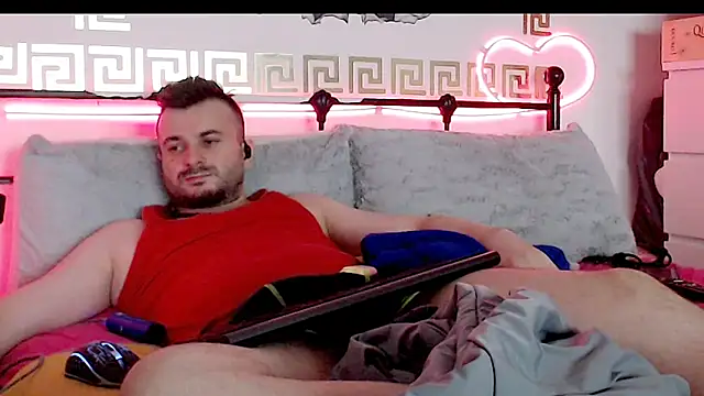 Snapshot of erotico69xxx chatting on 09/28/25, 12:05 erotico69xxx online show from 09/28/25, 12:05