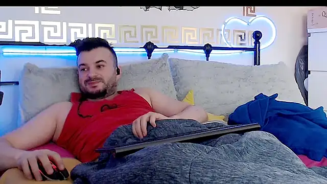 Snapshot of erotico69xxx chatting on 09/29/25, 10:53 erotico69xxx online show from 09/29/25, 10:53