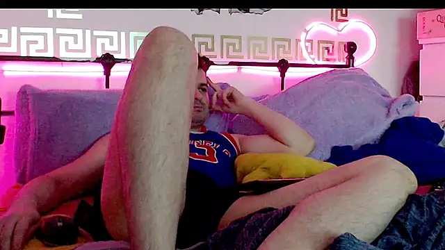 Snapshot of erotico69xxx chatting on 10/02/25, 04:47 erotico69xxx online show from 10/02/25, 04:47