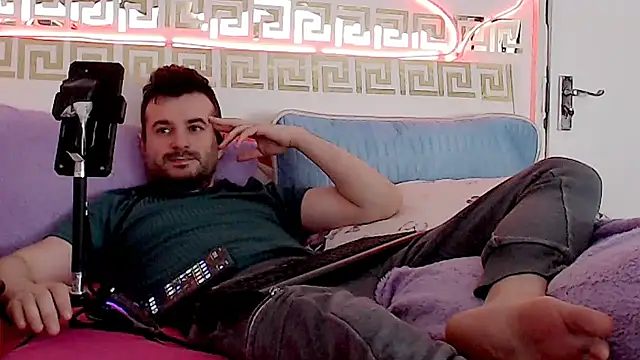 Snapshot of erotico69xxx chatting on 10/27/25, 12:53 erotico69xxx online show from 10/27/25, 12:53