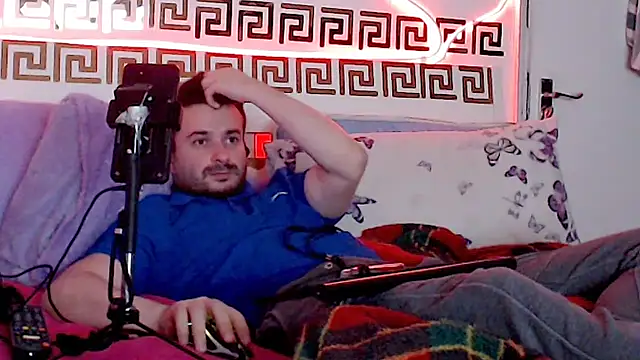 Snapshot of erotico69xxx chatting on 10/29/25, 12:46 erotico69xxx online show from 10/29/25, 12:46