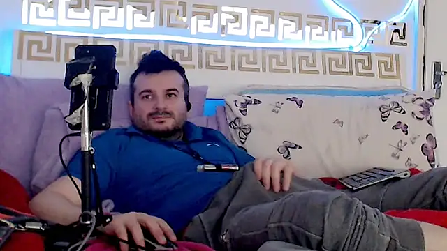 Snapshot of erotico69xxx chatting on 10/29/25, 12:51 erotico69xxx online show from 10/29/25, 12:51