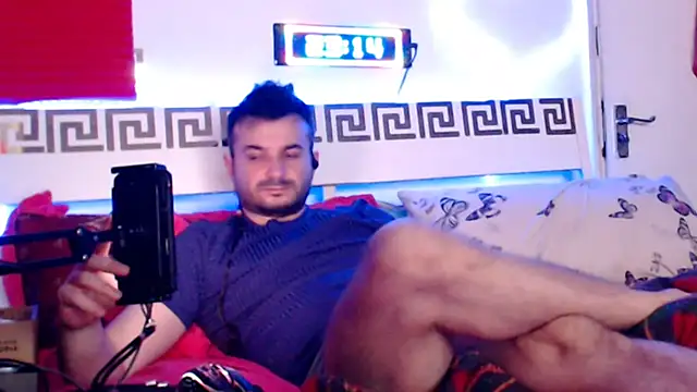 Snapshot of erotico69xxx chatting on 12/20/25, 11:12 erotico69xxx online show from 12/20/25, 11:12