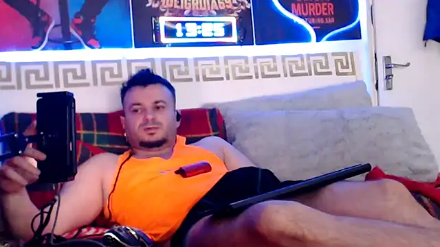 Snapshot of erotico69xxx chatting on 01/08/26, 01:24 erotico69xxx online show from 01/08/26, 01:24