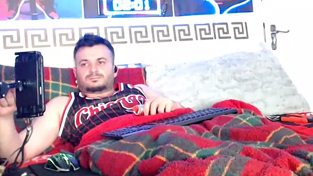 Snapshot of erotico69xxx chatting on 01/12/26, 02:06 erotico69xxx online show from 01/12/26, 02:06