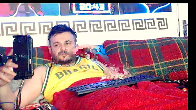 Snapshot of erotico69xxx chatting on 01/18/26, 08:45 erotico69xxx online show from 01/18/26, 08:45