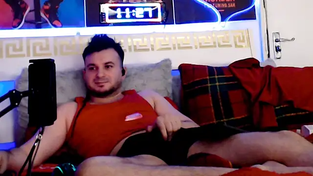 Snapshot of erotico69xxx chatting on 02/18/26, 11:28 erotico69xxx online show from 02/18/26, 11:28