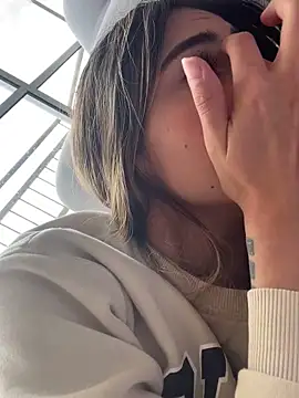 Ameellie online show from 02/27/25, 05:47