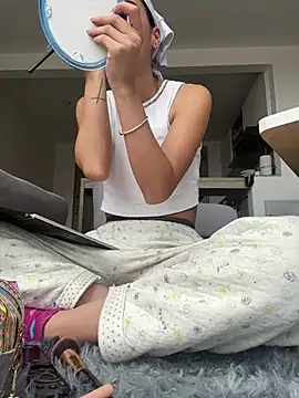 Ameellie online show from 03/01/25, 03:16