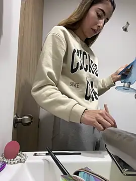 Ameellie online show from 03/22/25, 03:20