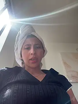 Ameellie online show from 11/11/25, 03:12