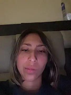 Ameellie online show from 12/16/25, 03:50