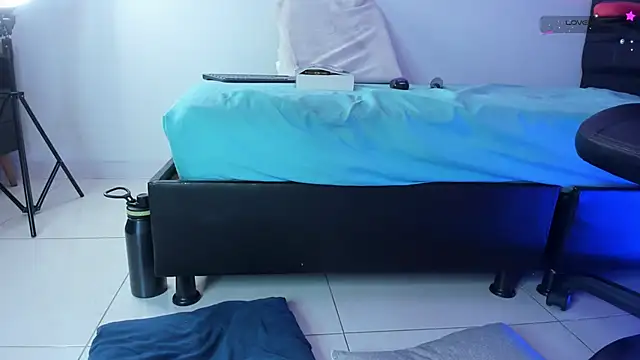 Mia depp online show from 03/11/25, 10:53