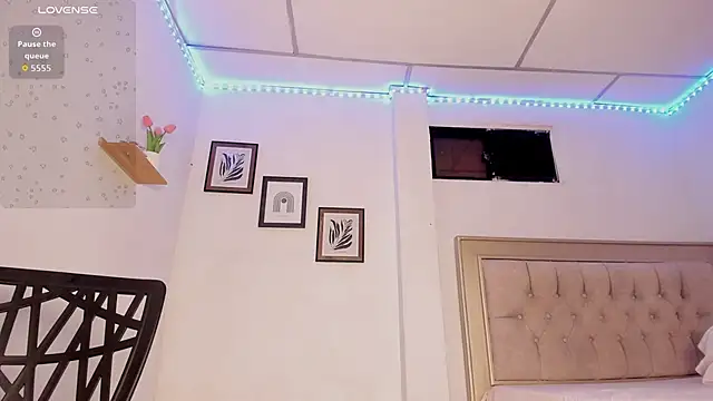 Letizia West  online show from 09/09/25, 05:51