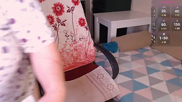 Marina Yourangel online show from 01/12/25, 04:40