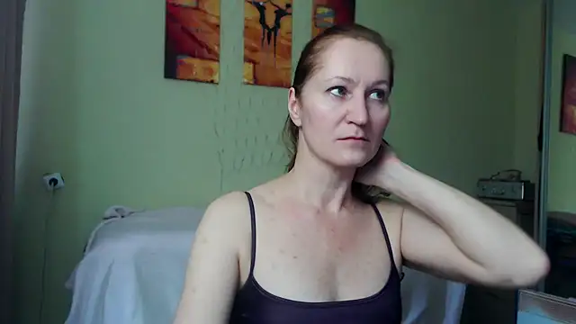 AmellyGrand online show from 12/17/24, 09:50