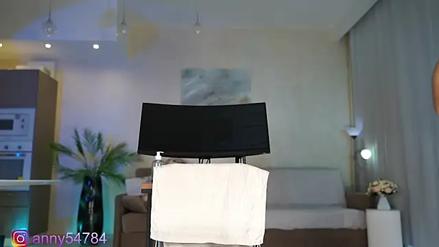 Snapshot of anny54784 chatting on 05/10/26, 04:17 anny54784 online show from 05/10/26, 04:17