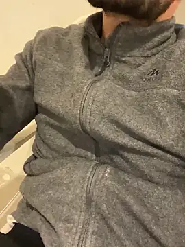 Snapshot of athenphysics chatting on 12/13/24, 03:43 athenphysics online show from 12/13/24, 03:43