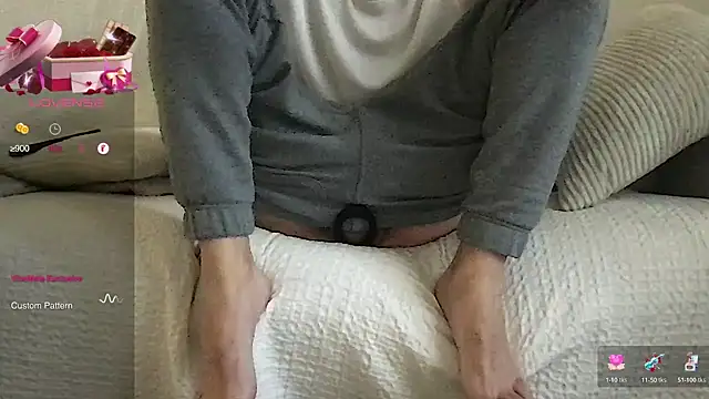 Snapshot of athenphysics chatting on 01/12/25, 11:07 athenphysics online show from 01/12/25, 11:07