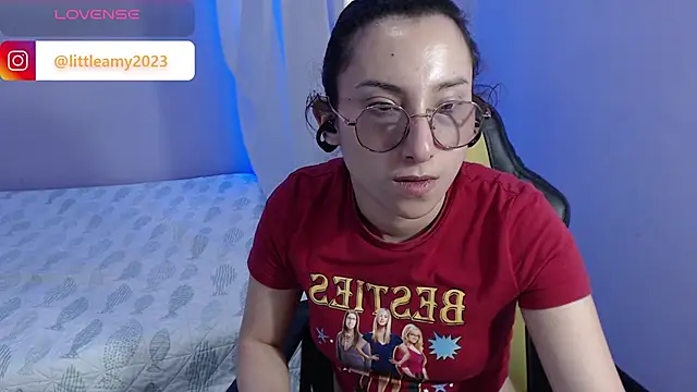 Snapshot of little__amy_ chatting on 02/06/25, 04:14 little amy online show from 02/06/25, 04:14