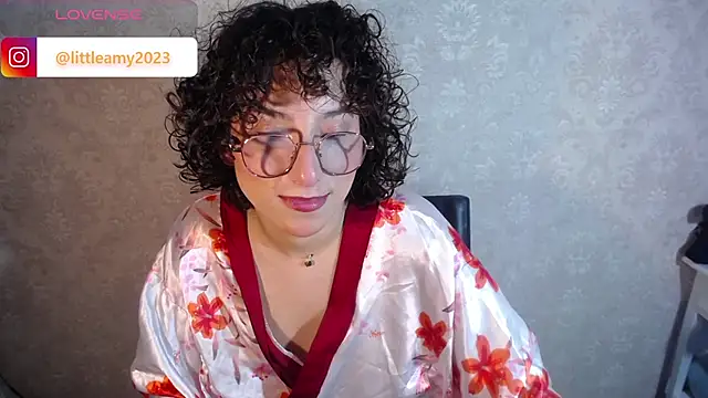 Snapshot of little__amy_ chatting on 03/13/25, 08:43 little amy online show from 03/13/25, 08:43