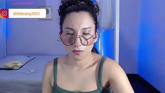Snapshot of little__amy_ chatting on 03/19/25, 12:26 little amy online show from 03/19/25, 12:26