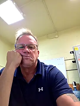 Snapshot of Cockrub1 chatting on 09/19/25, 11:33 Cockrub1 online show from 09/19/25, 11:33