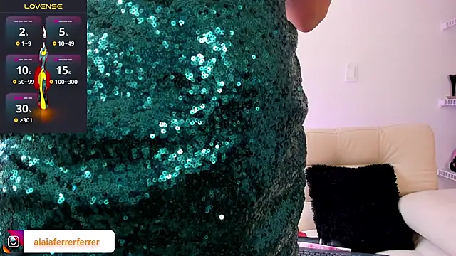 Alaia Ferrer  online show from 03/02/25, 09:32