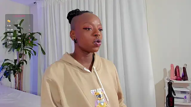 Snapshot of Coco_Kiss chatting on 03/08/25, 07:09 Coco Kiss online show from 03/08/25, 07:09