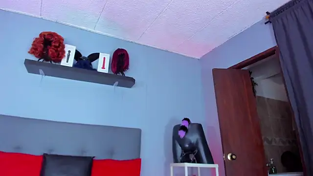 Snapshot of Coco_Kiss chatting on 11/20/25, 07:13 Coco Kiss online show from 11/20/25, 07:13