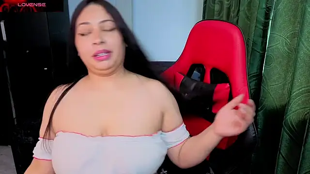 charlotee lovee69 online show from 03/07/26, 09:56