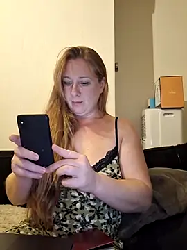 Snapshot of MazySun chatting on 09/13/25, 08:41 MazySun online show from 09/13/25, 08:41