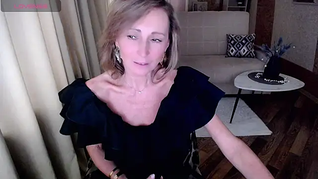 HornyMilf 777 online show from 02/01/25, 11:43