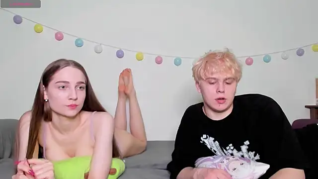 Emily and Ilumi online show from 03/03/25, 05:39