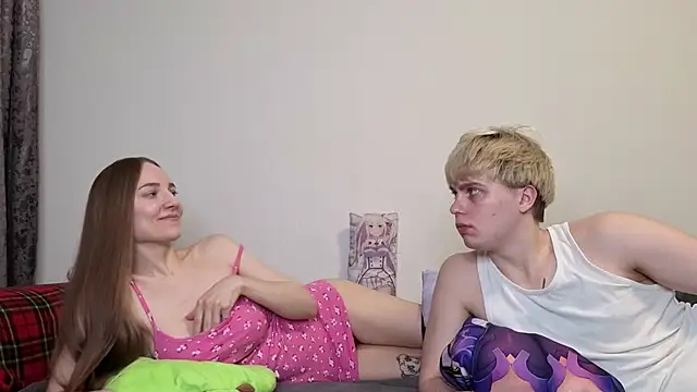 Emily and Ilumi online show from 03/18/26, 04:54