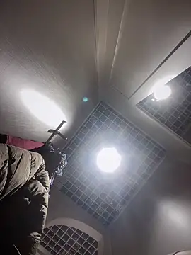 Snapshot of MommmyYummy chatting on 12/14/24, 11:50 MommmyYummy online show from 12/14/24, 11:50