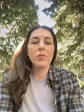 Snapshot of MommmyYummy chatting on 09/12/25, 09:20 MommmyYummy online show from 09/12/25, 09:20