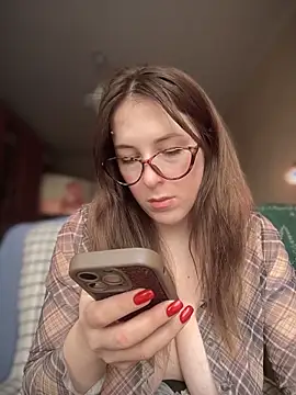 Snapshot of MommmyYummy chatting on 01/07/26, 11:12 MommmyYummy online show from 01/07/26, 11:12